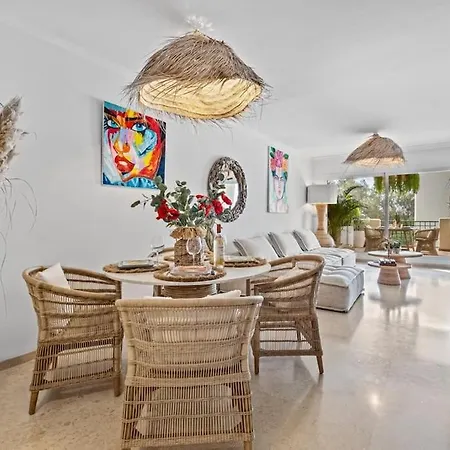 Apartament Standing In *