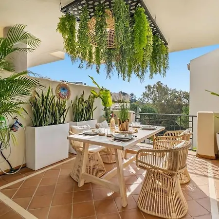 Apartament Standing In Marbella